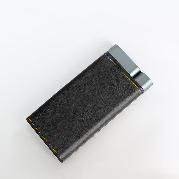 10000mAh Güç Bankası Metal Kabuk Deri Finish 2pcs USB-A 1pc Type-C Portlar